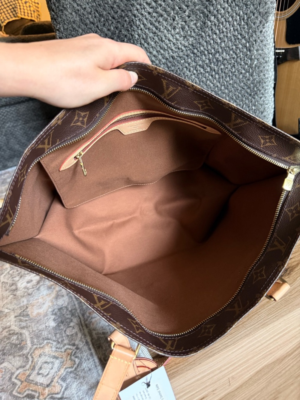 AUTHENTIC Louis Vuitton Monogram Canvas Tote with Natural Leather Trim - Picture 10 of 12